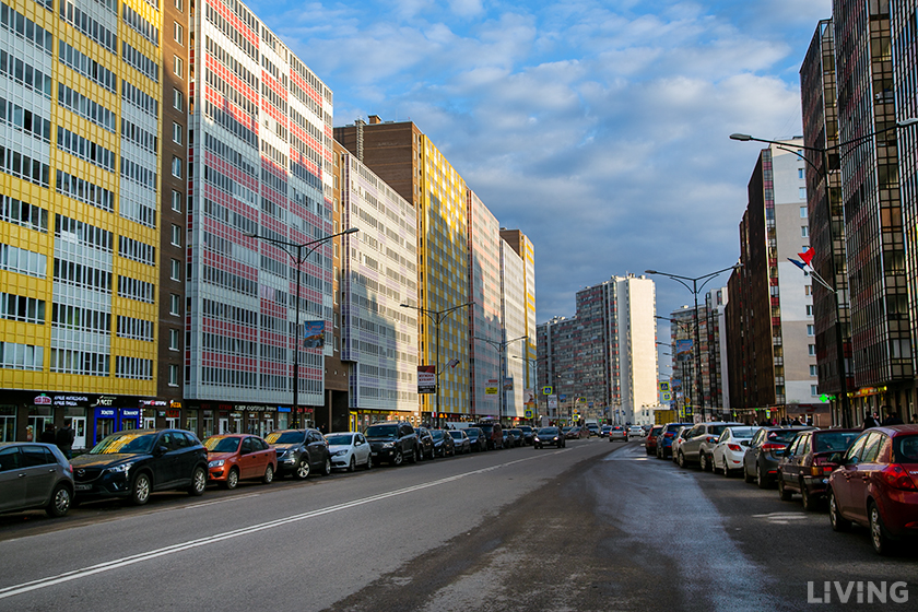 «Парковочные войны» Кудрово: пересесть на метро или купить паркинг?